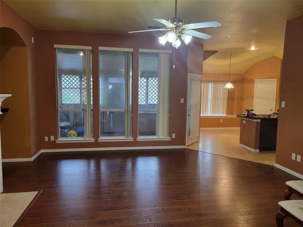 7913 Salzburg Dr - Photo 5 of 14