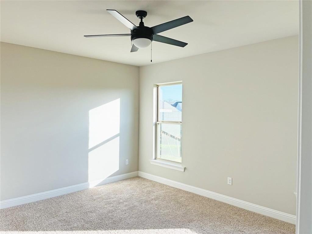 729 Crewe Ln - Photo 6 of 10