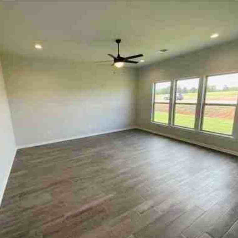 Berkshire Pl - Photo 5 of 12