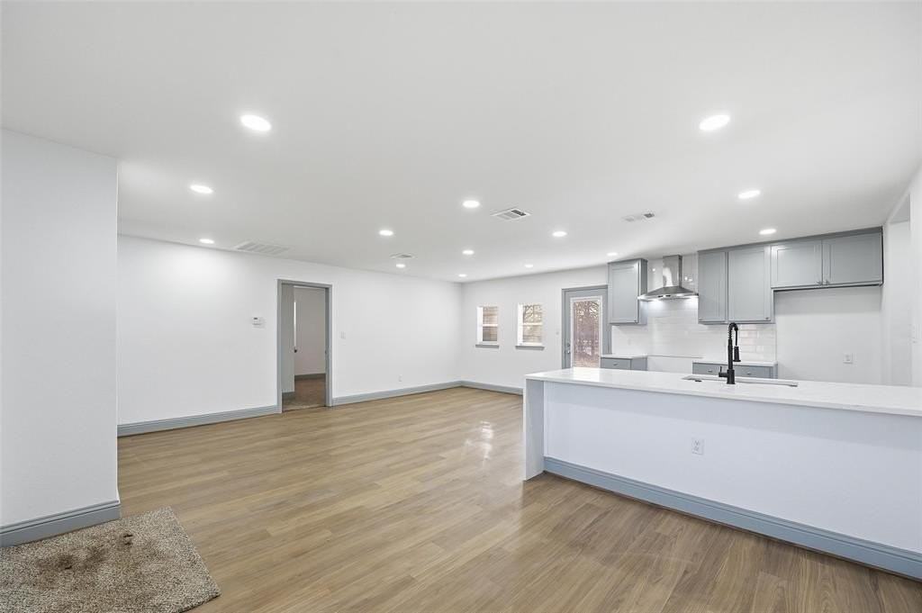 373 S Nachita Dr - Photo 4 of 20
