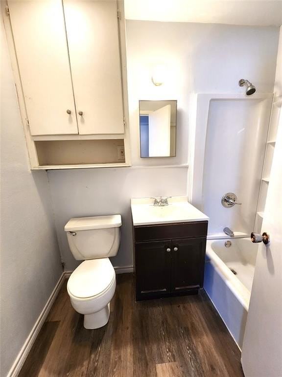3604 Valley View Rd - Photo 3 of 13