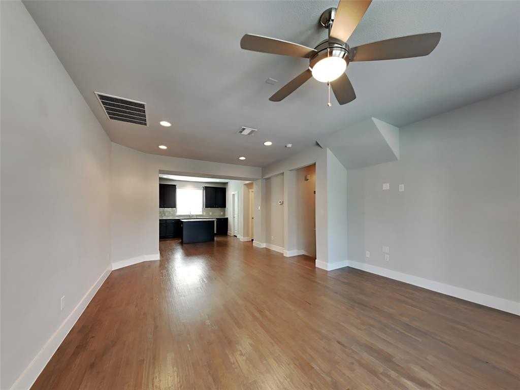 1318 Palm Springs Ln - Photo 3 of 20