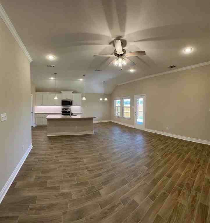 905 Tippit Ln - Photo 4 of 21