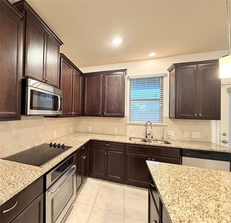 305 Rustic Oak Ln - Photo 5 of 18