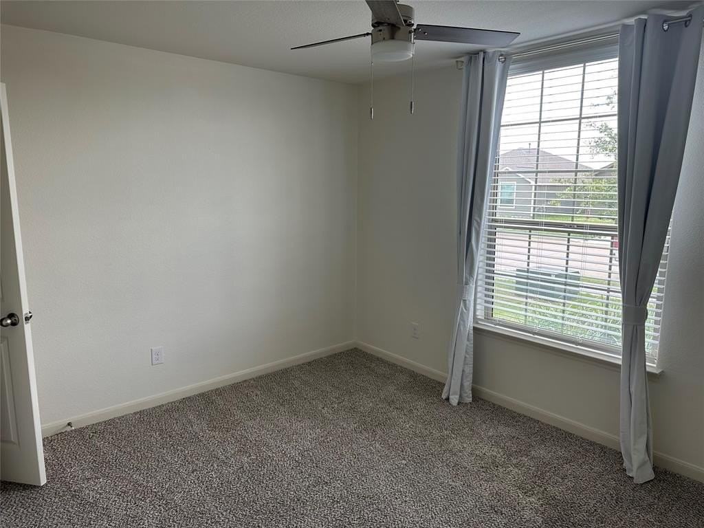 13624 Mineral Rd - Photo 4 of 26