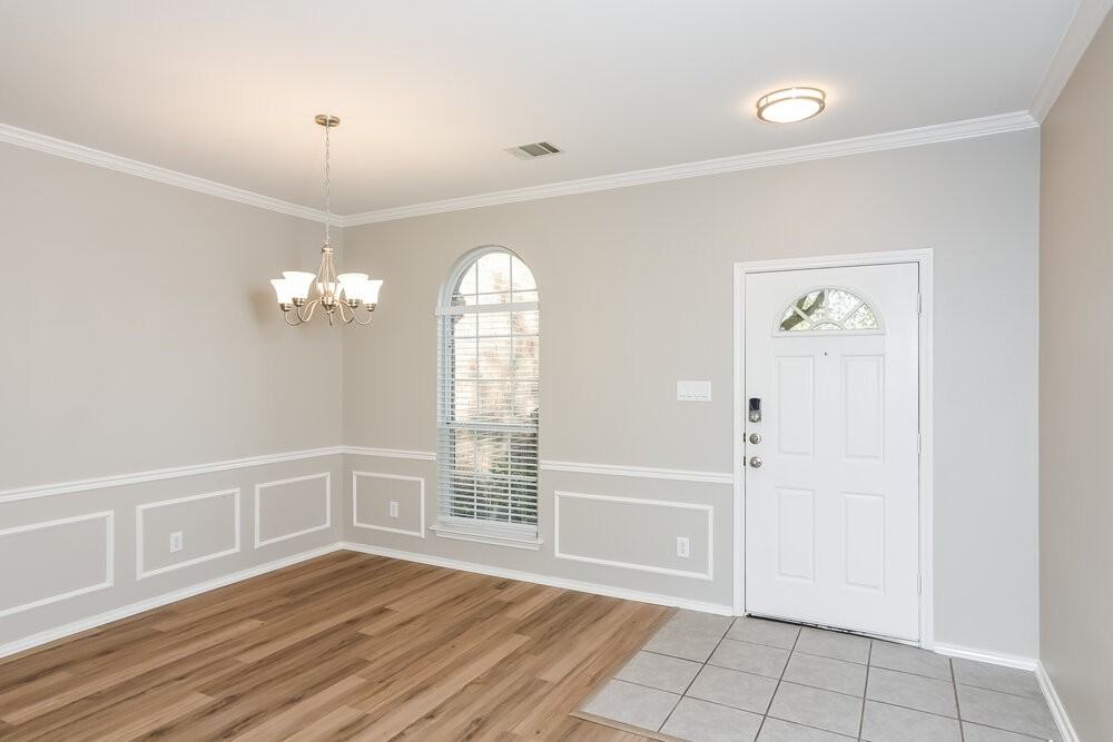 9202 Hilltop Crossing Dr - Photo 6 of 17