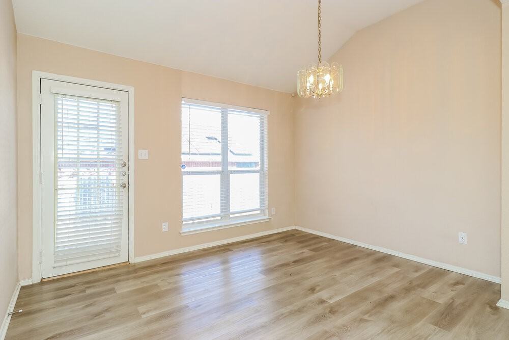 6101 Summerfield Dr - Photo 5 of 16