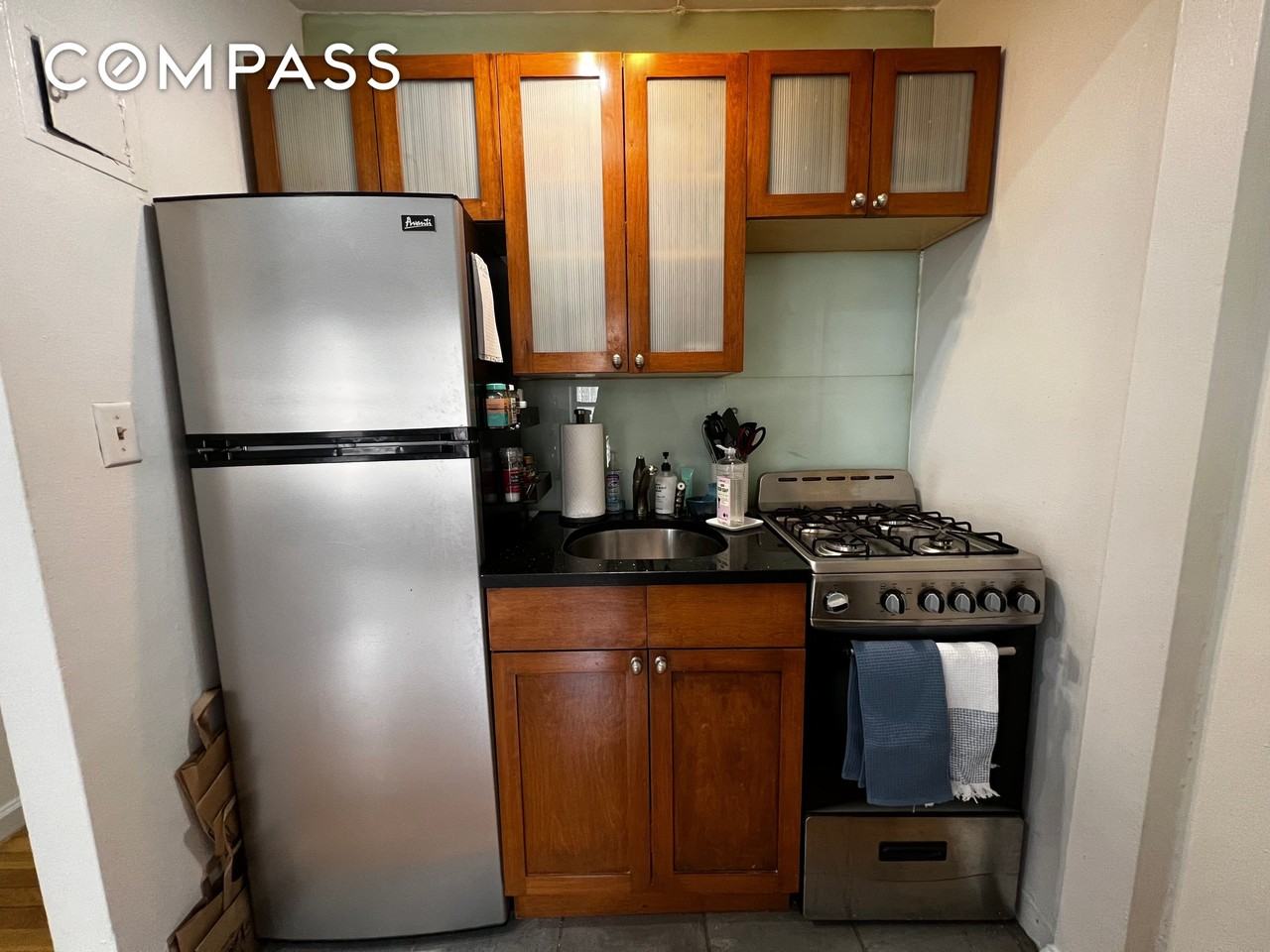 208 E 32nd St #3A - Photo 5 of 8
