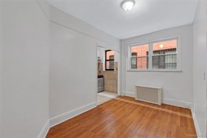 featured image of 3438 34th St #1F