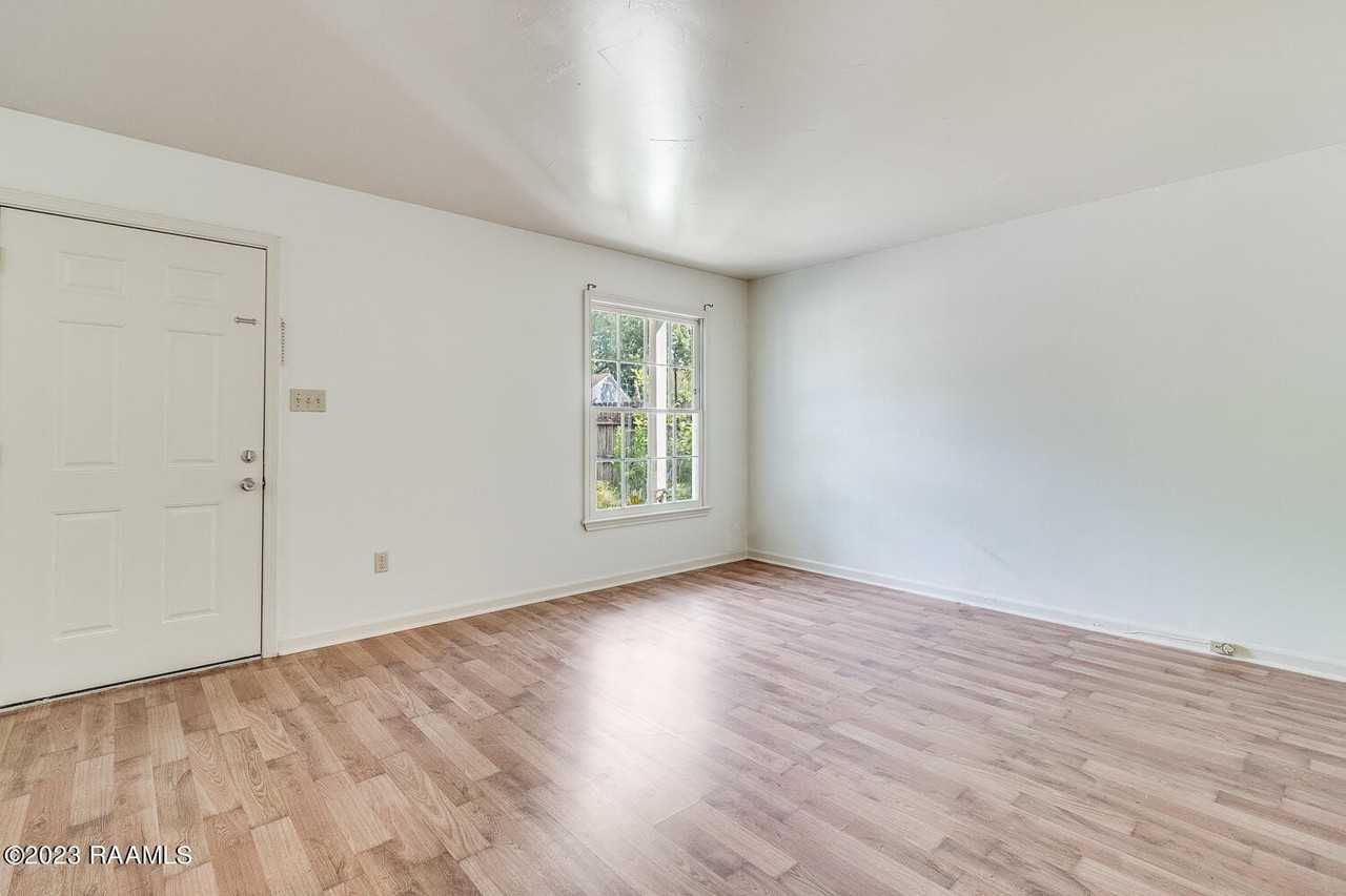 119 Juliette Pl #5 - Photo 2 of 12
