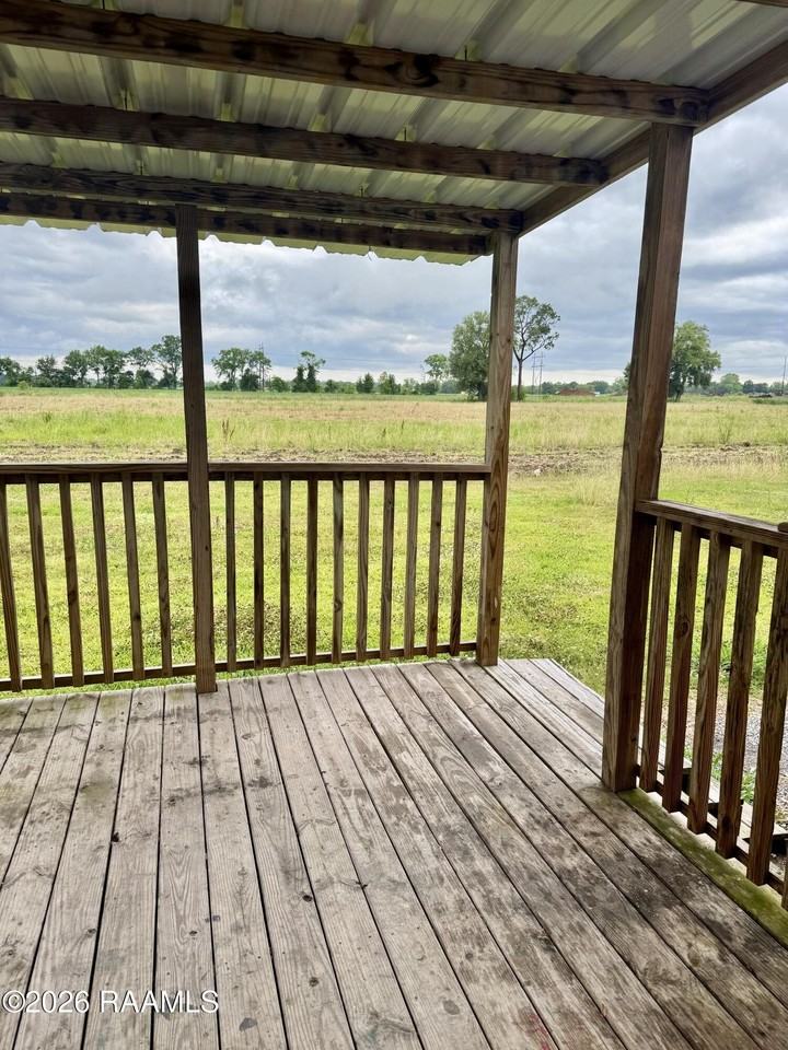 5207 Jefferson Island Rd - Photo 3 of 16