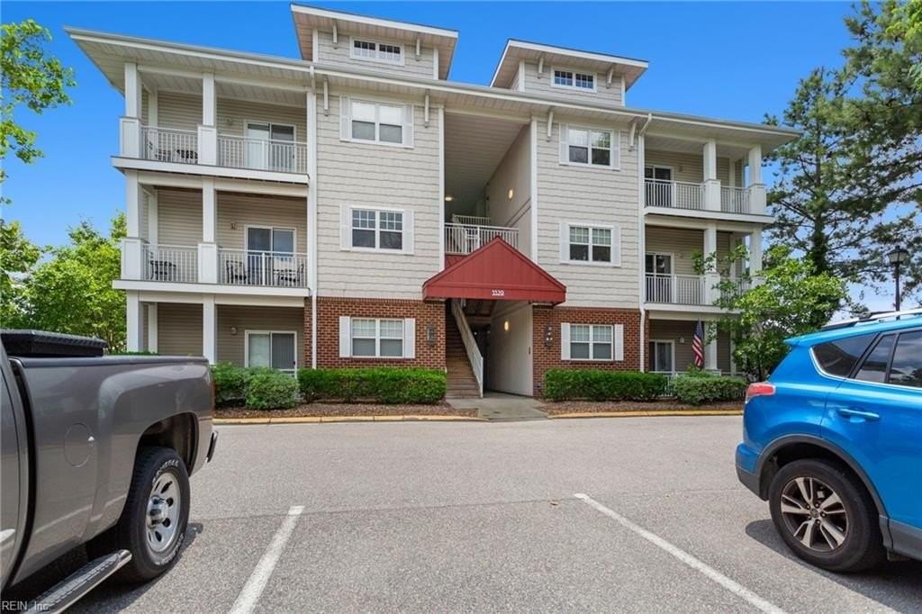 5329 Warminster Dr #101