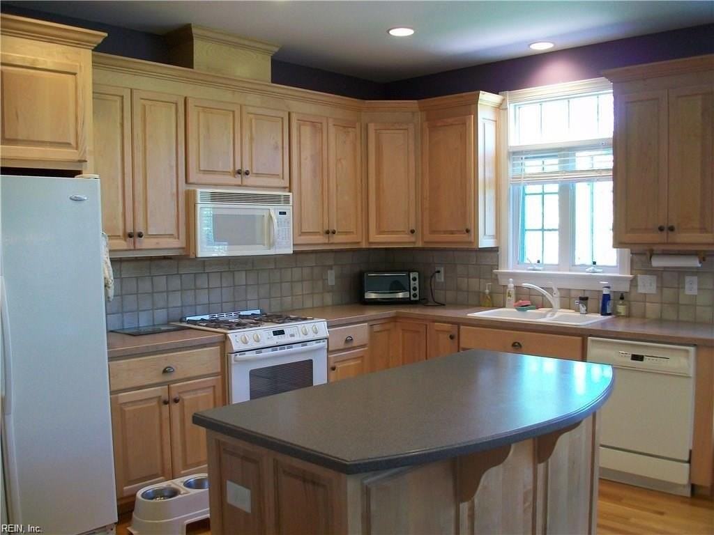102 Egret Ct - Photo 3 of 15