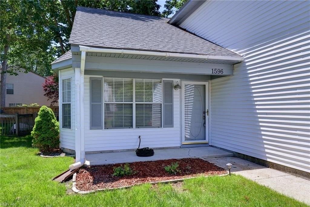 1596 Winthrope Dr - Photo 4 of 29