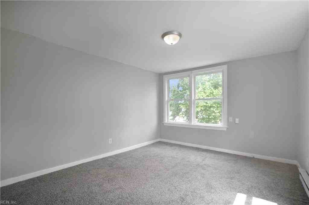 2905 Wickham Ave #B - Photo 6 of 8