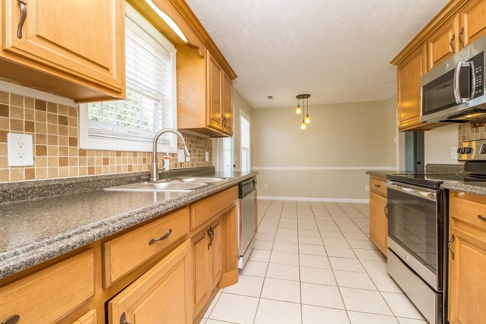 9003 Callan Ct - Photo 6 of 15