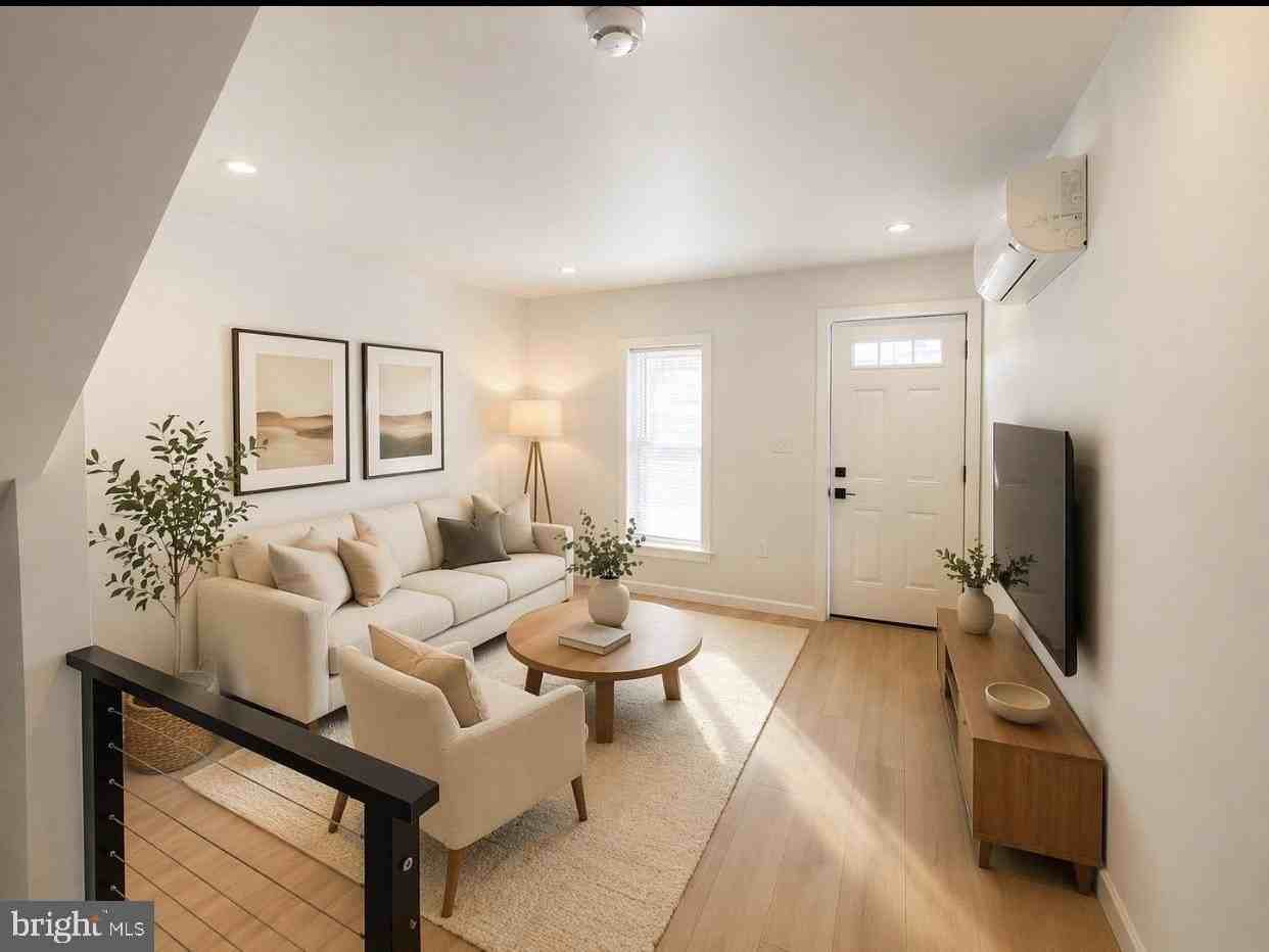 1625 Olive St - Photo 2 of 6