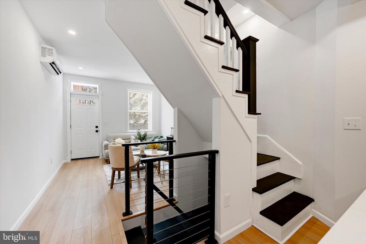 1705 Olive St - Photo 6 of 25