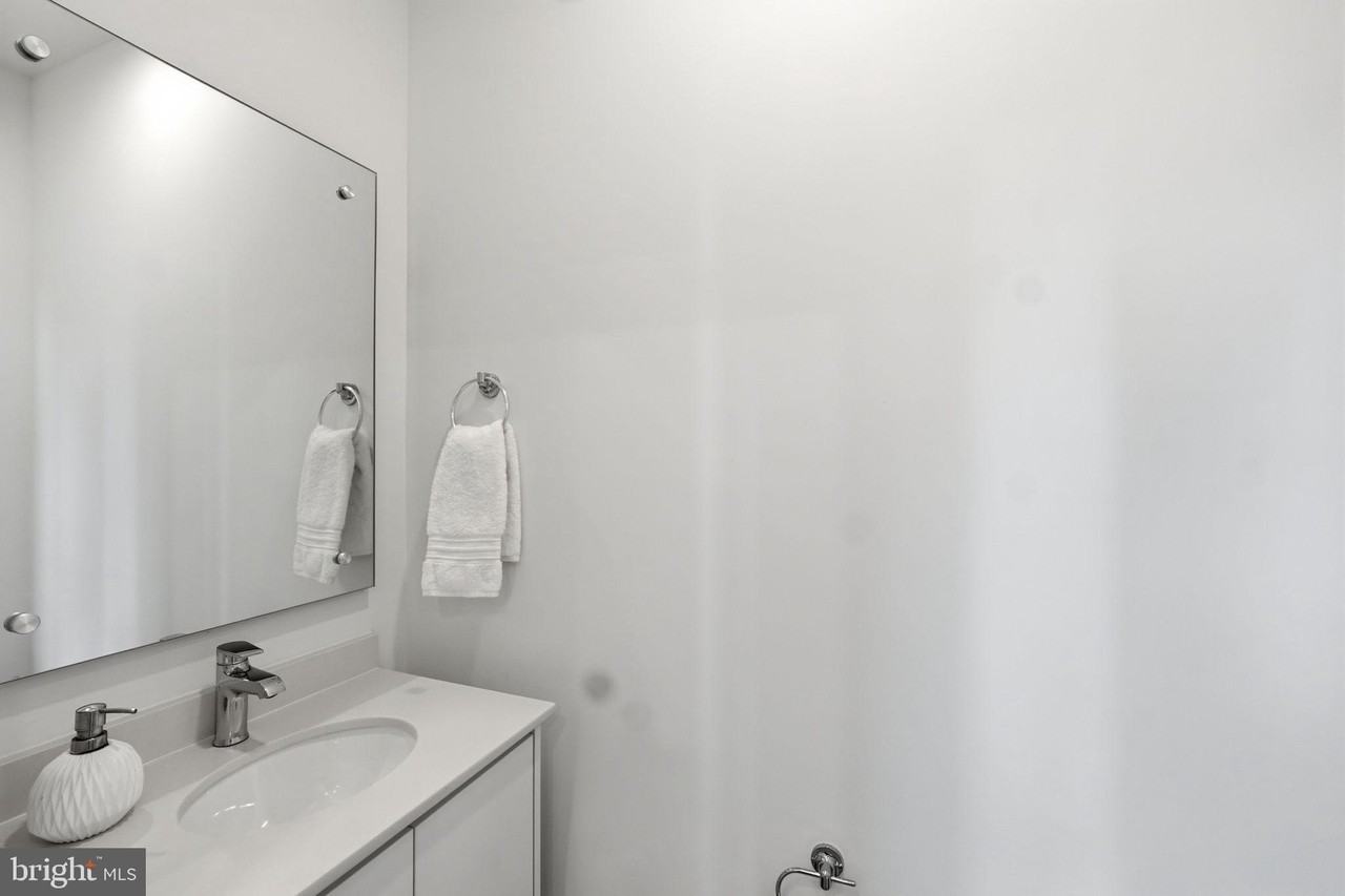 5548 Topaz Ln - Photo 7 of 22