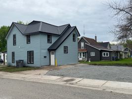 featured image of 621 N 3rd St