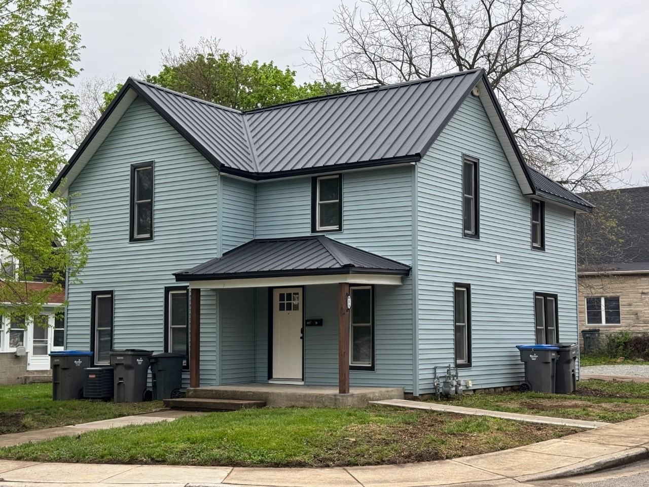 621 N 3rd St - Photo 2 of 2