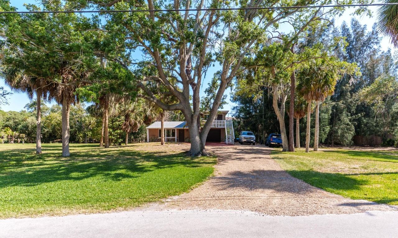 4910 Limestone Dr - Photo 2 of 5