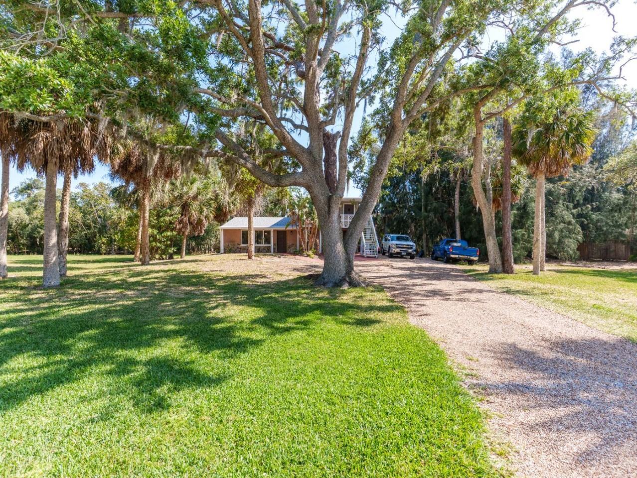 4910 Limestone Dr - Photo 3 of 5