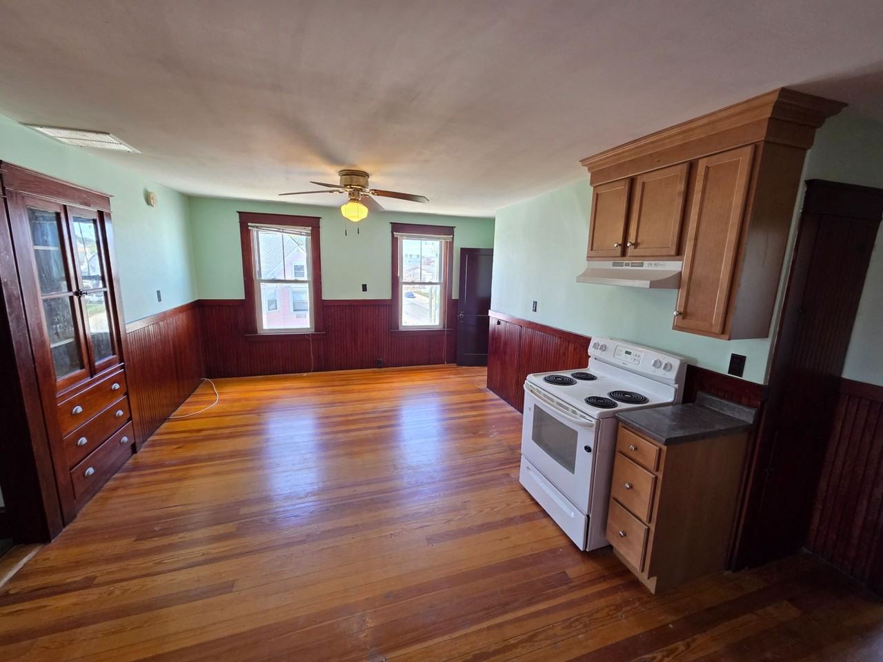 152 Maple St ##3n - Photo 4 of 10