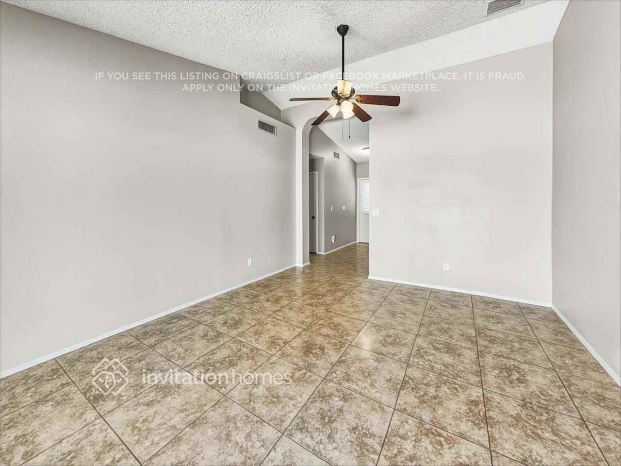 6526 N 69th Dr - Photo 4 of 21