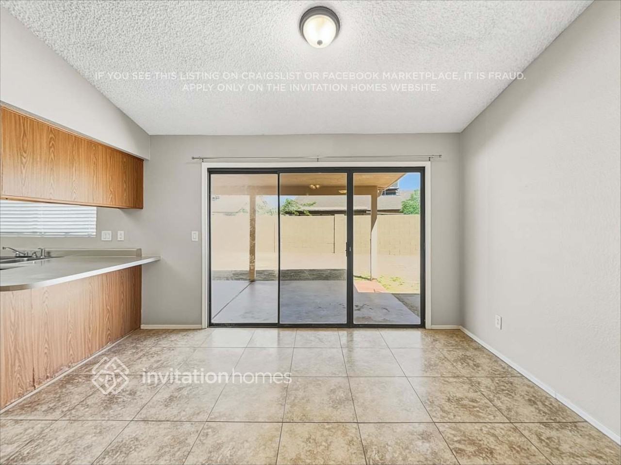 6526 N 69th Dr - Photo 6 of 21