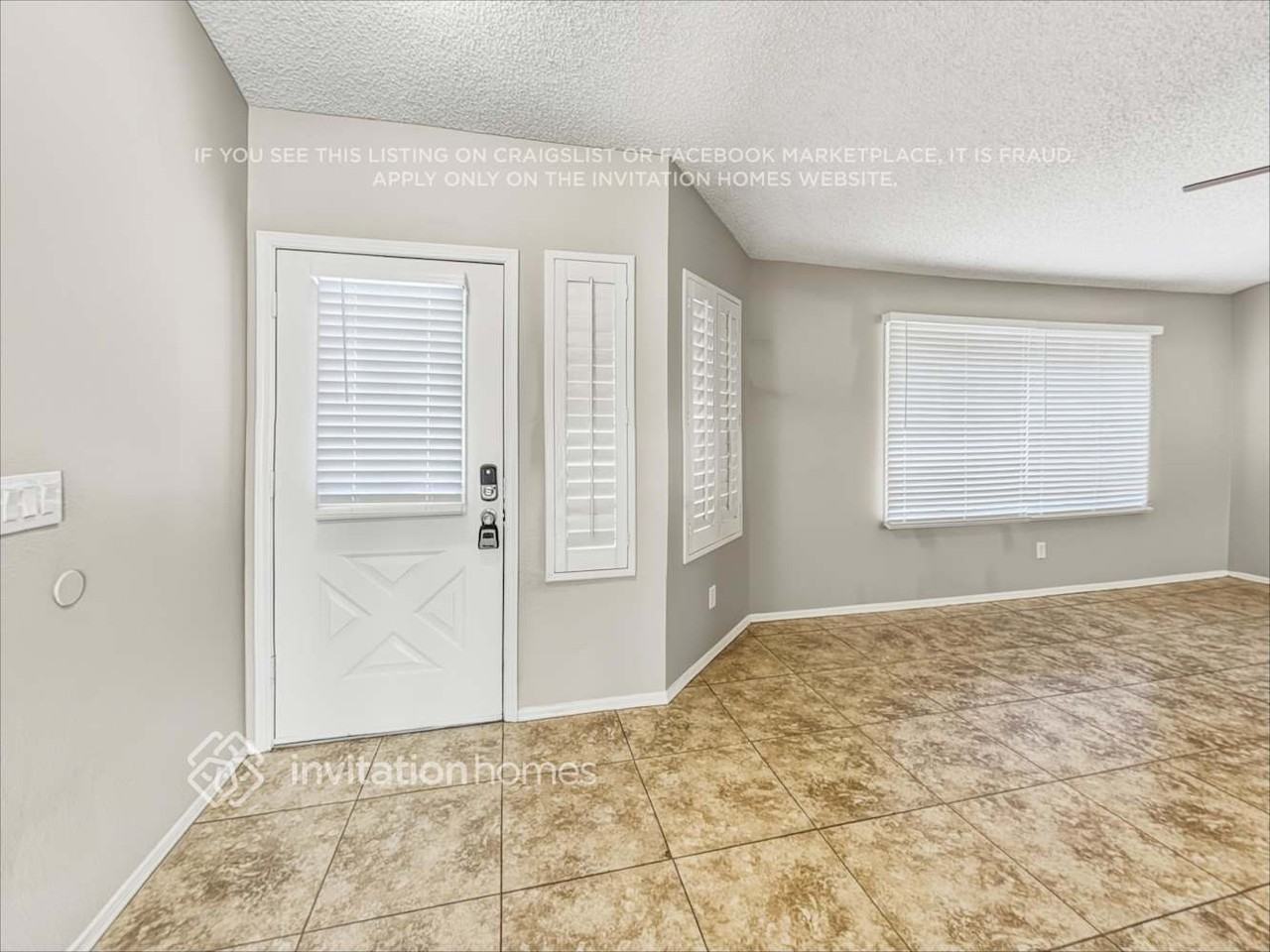 6526 N 69th Dr - Photo 7 of 21