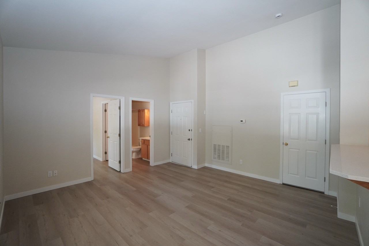 6589 W Lucky Ln #202 - Photo 5 of 50