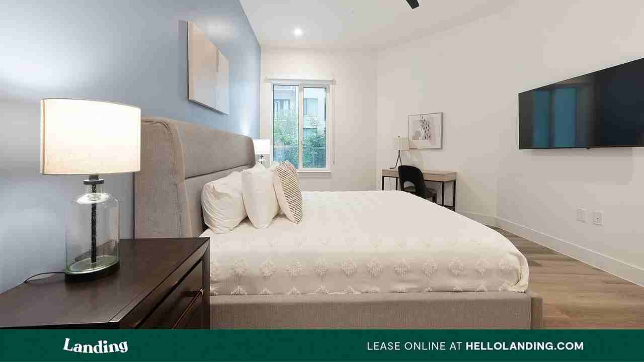 1401 South Lamar - Photo 7 of 50