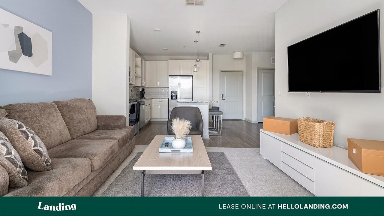 5015 Mina Circle - Photo 5 of 50