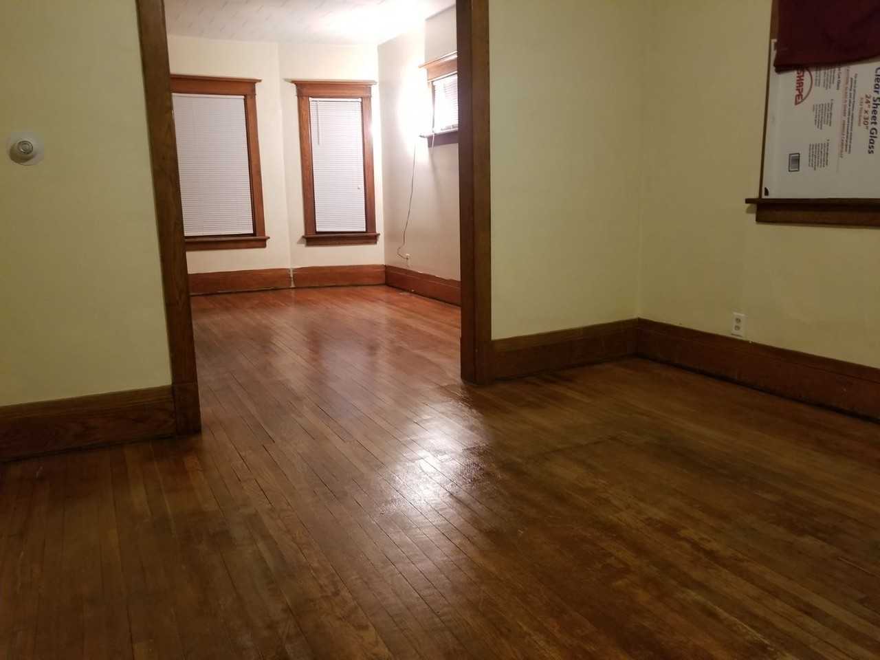 720 W 9th St - Photo 7 of 14