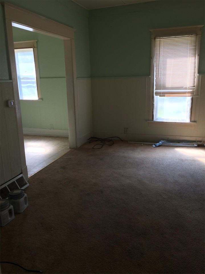 409 Norwood Ave - Photo 2 of 13