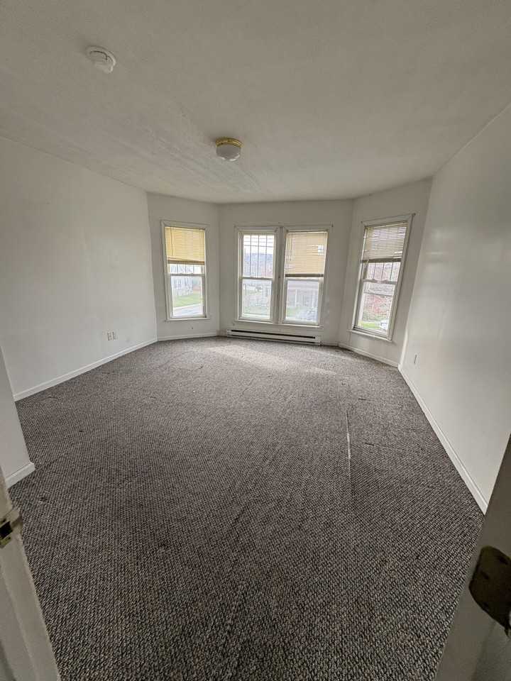 900 Highland Ave #2 - Photo 2 of 15