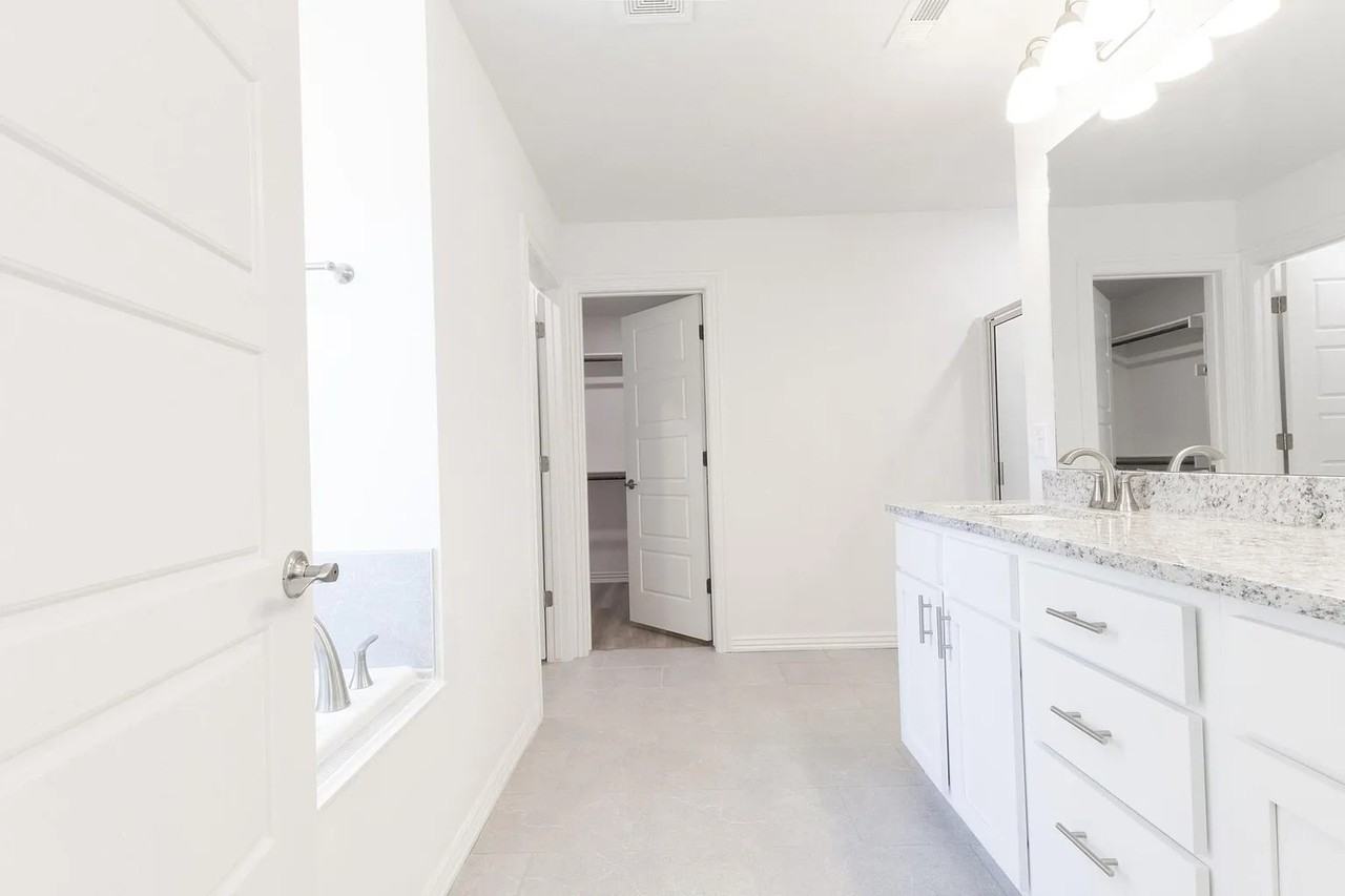 4304 Sw Bison St #4304 - Photo 4 of 44