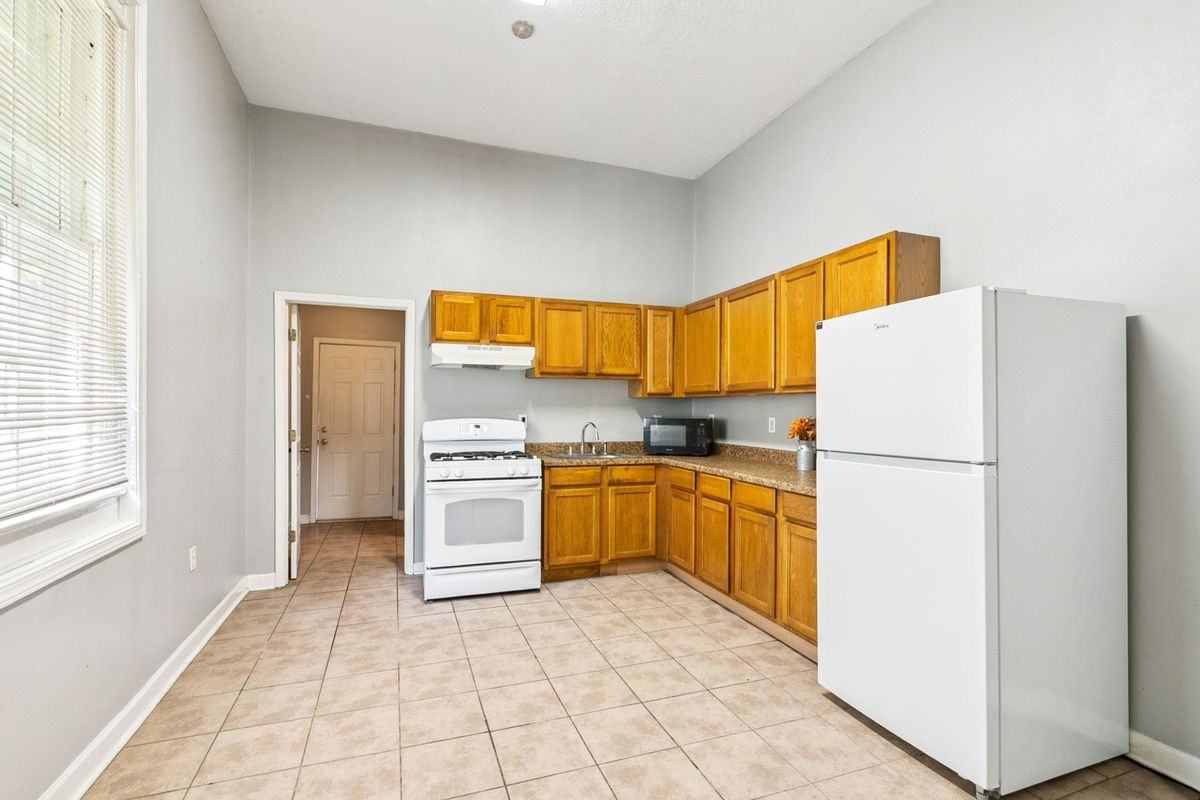 716 Delery St - Photo 4 of 8