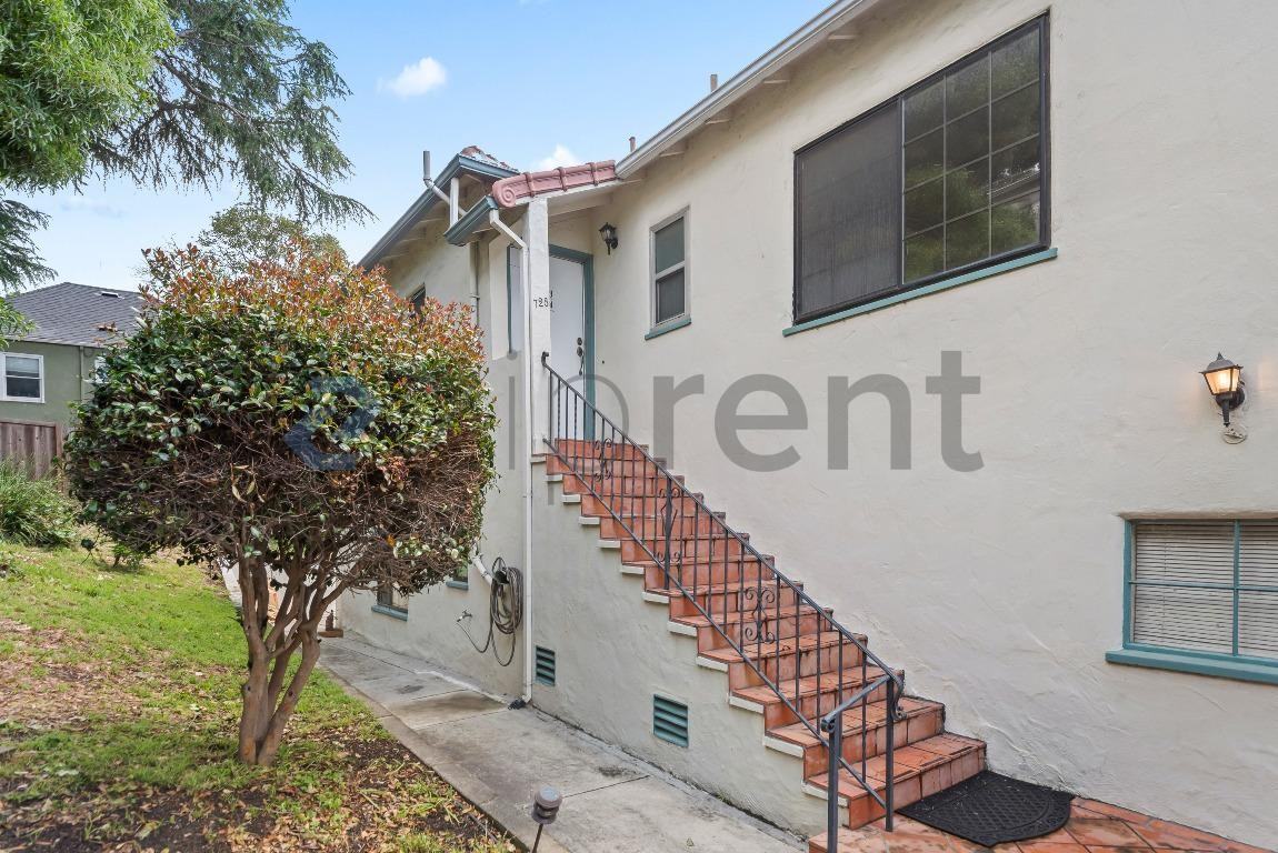 728 E 24th St #728 - Photo 5 of 29