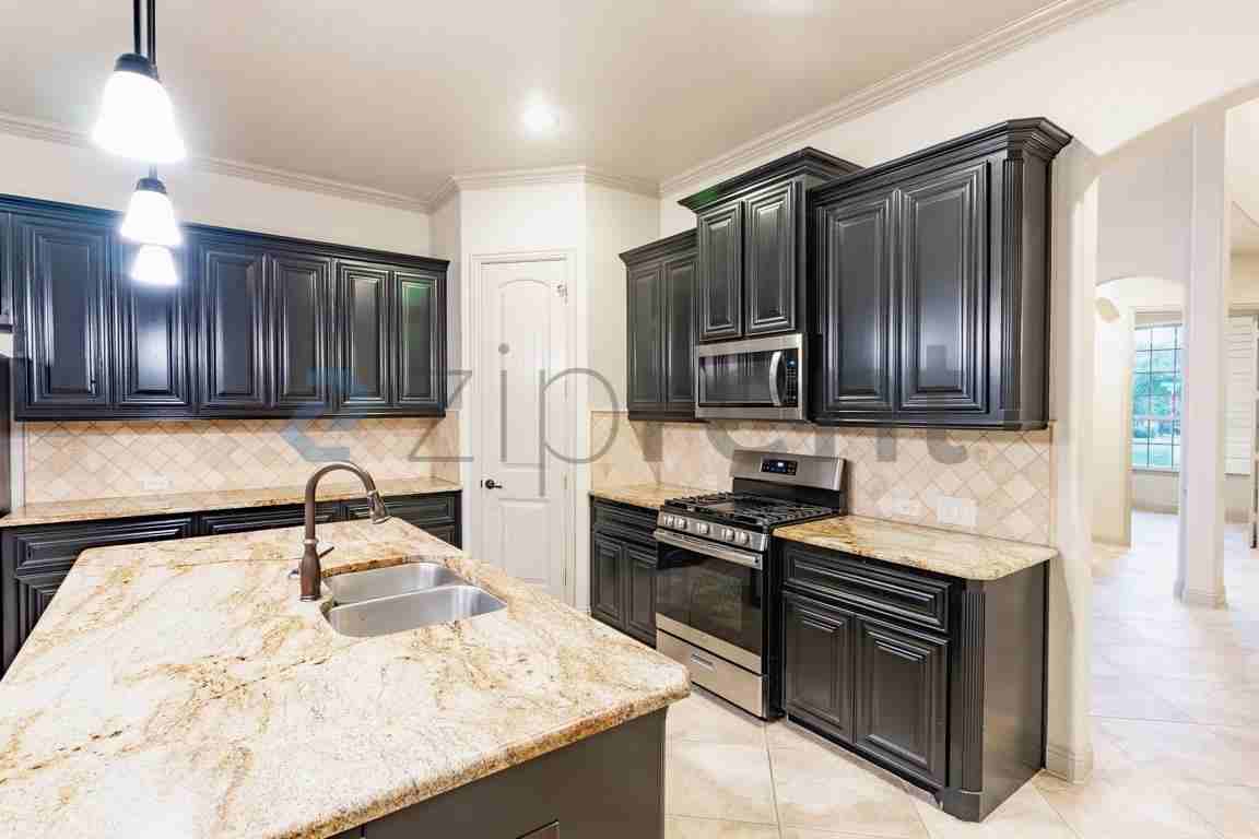 300 Jack Ryan Ln - Photo 5 of 34
