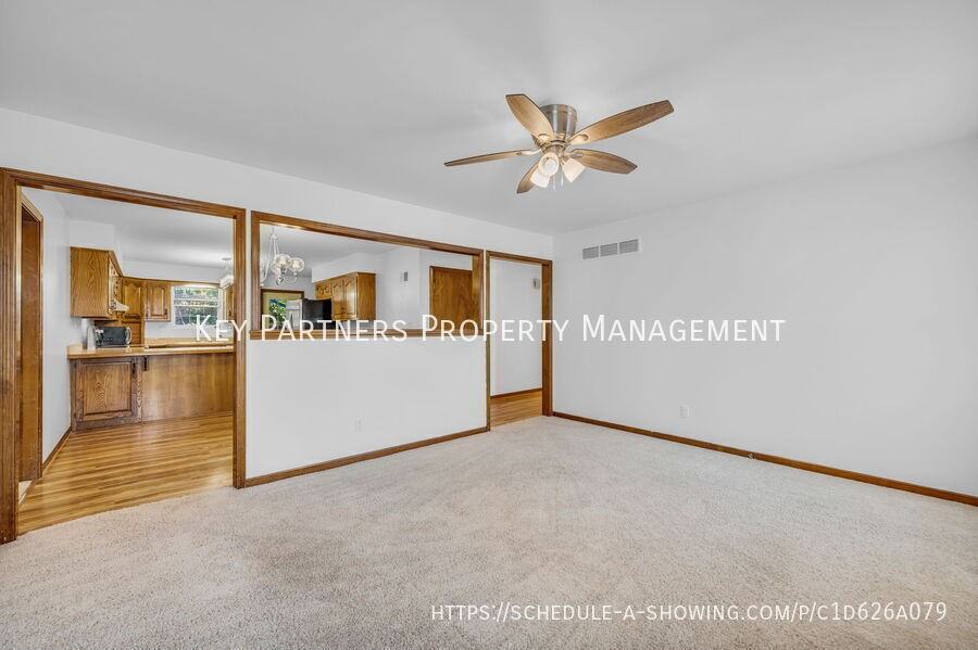 9120 Central St - Photo 3 of 32