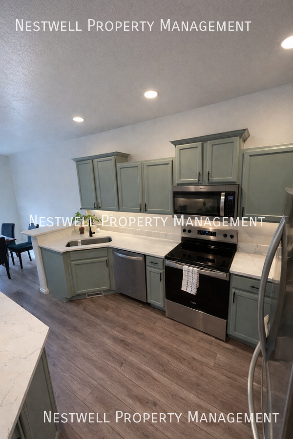 1528 W Cabernet Dr - Photo 3 of 21