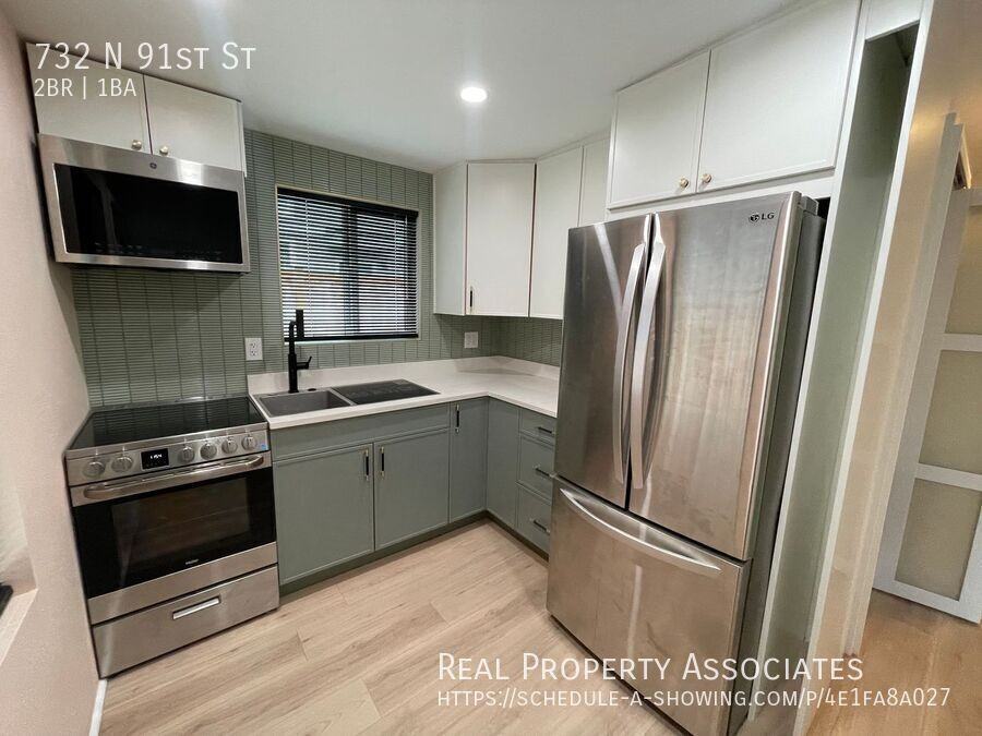 732 N 91st St - Photo 2 of 23