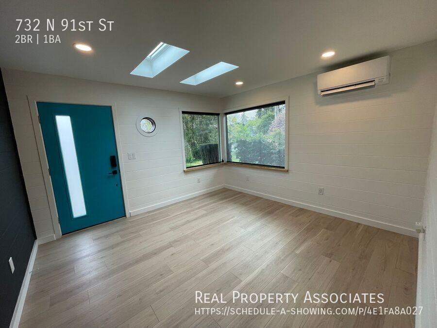 732 N 91st St - Photo 7 of 23