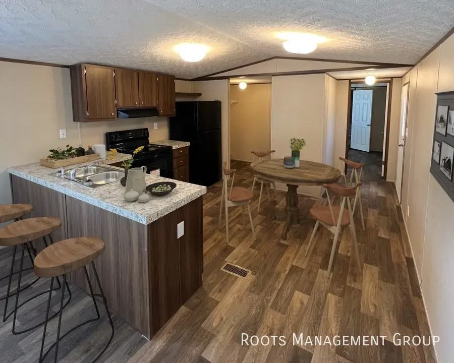 115 Becky Dr #115 - Photo 2 of 19