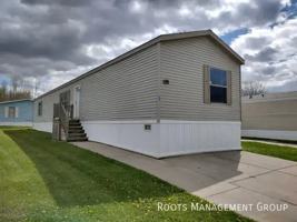 featured image of 124 Cherry Hill Dr. #124