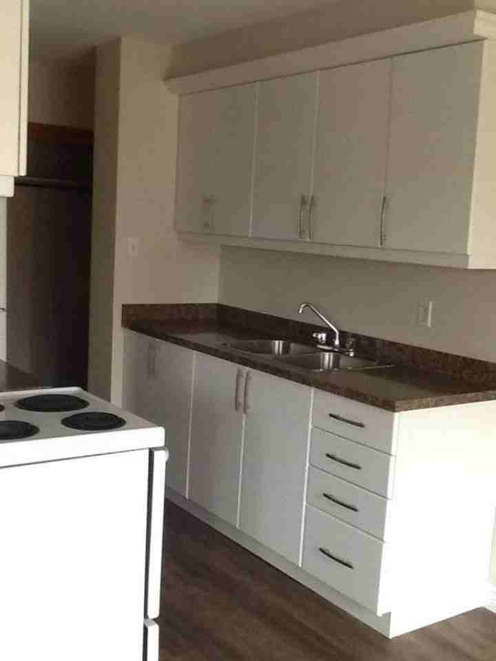 Westwood Apartments - Photo 6 of 7