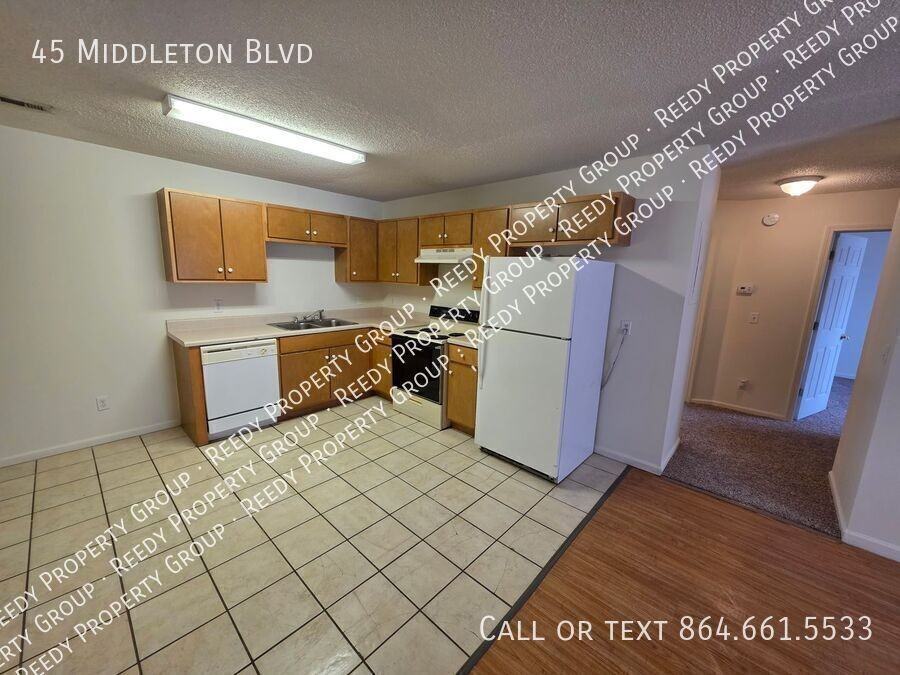 45 Middleton Blvd - Photo 3 of 5
