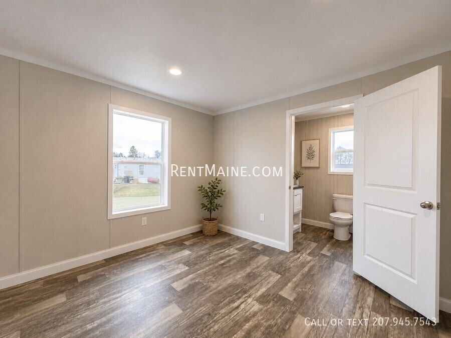 131 D St - Photo 3 of 13